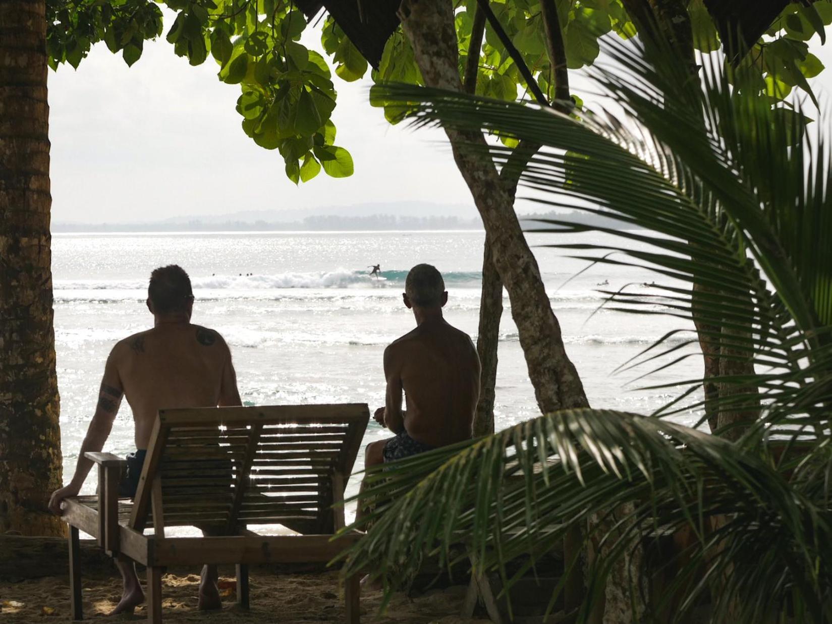 Carve Bay Mentawai Bed and Breakfast Masokut Eksteriør billede
